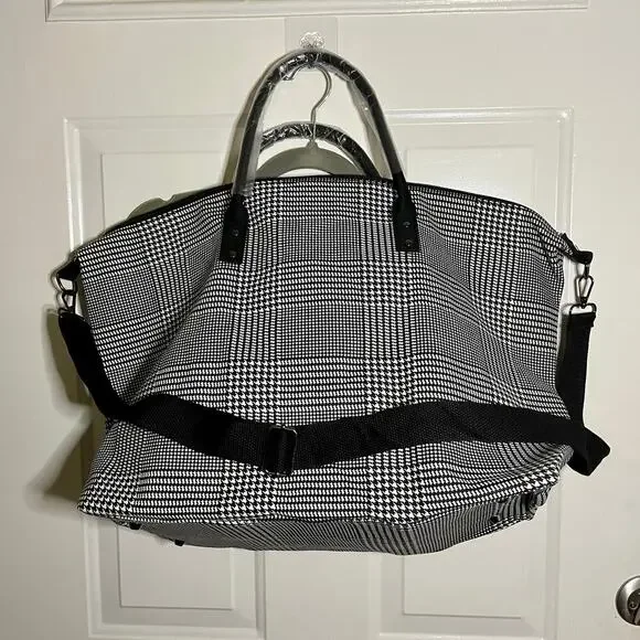NWT Lulu Dharma Black White Plaid Frasier Weekender Bag - Picture 2 of 5